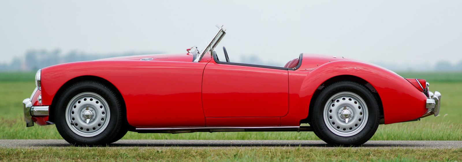 MG MGA TWIN-CAM roadster, 1960