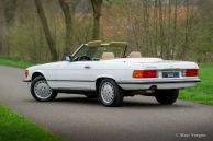 Mercedes-Benz 300 SL (R107), 1987