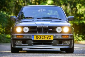 BMW 320 IS (E30), 1988