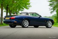 Jaguar XK8 convertible, 1999