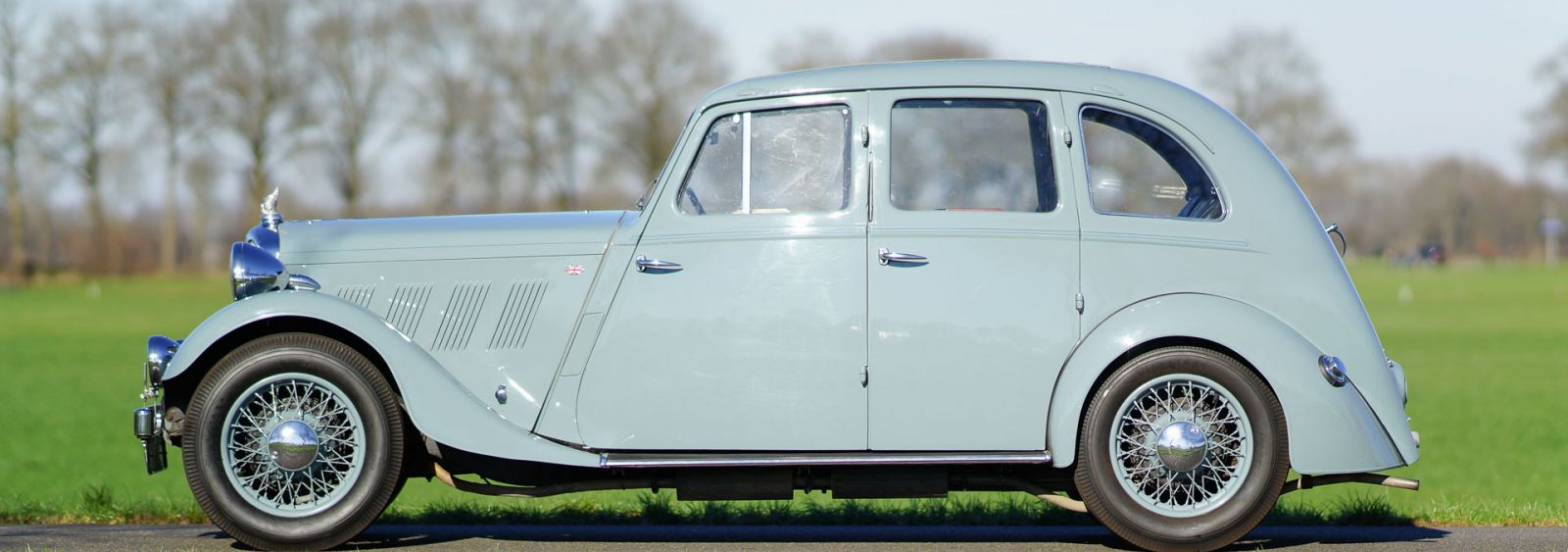 Rover 14 HP Streamline saloon, 1935