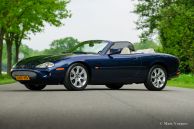 Jaguar XK8 convertible, 1999