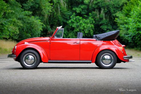 Volkswagen “Beetle” 1302 LS Convertible / Cabriolet, 1971