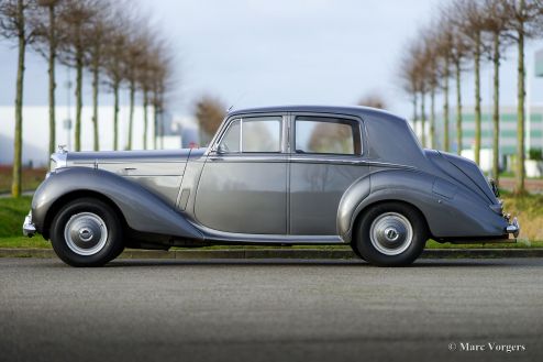 Bentley R-type 1953