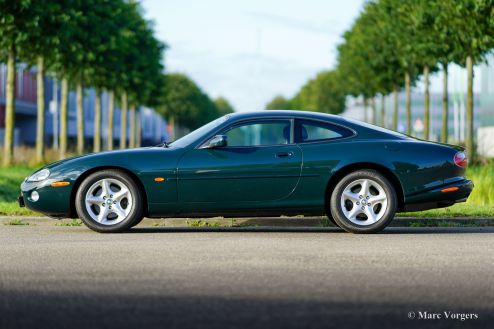 Jaguar XK8 coupe, 2001