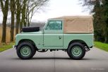 Land-Rover-Landrover-88-Series-IIa-2a-1966-Coolandvintage-Lisbon-Pale-Light-Green-02.jpg