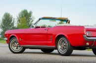 Ford Mustang convertible, 1966