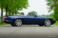 Jaguar XK8 convertible, 1999