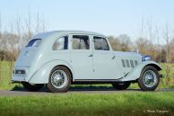 Rover 14 HP Streamline saloon, 1935