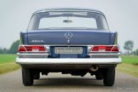 Mercedes-Benz 220 S, 1964