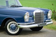 Mercedes-Benz 220 S, 1964