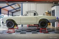 Mercedes-Benz 250 SL restoration & rally preparation