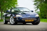 Jaguar XK8 convertible, 1999