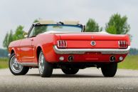 Ford Mustang convertible, 1965