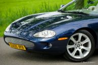 Jaguar XK8 convertible, 1999