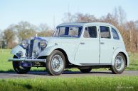 Rover 14 HP Streamline saloon, 1935